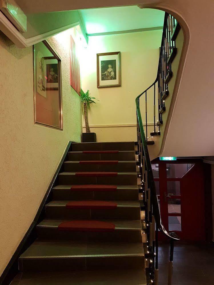 Hotel Residenz Ансбах Экстерьер фото